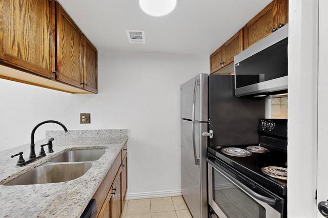 Building Photo - 2003 Bennett Ave