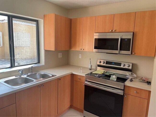 Foto del edificio - 2765 W 61st Pl