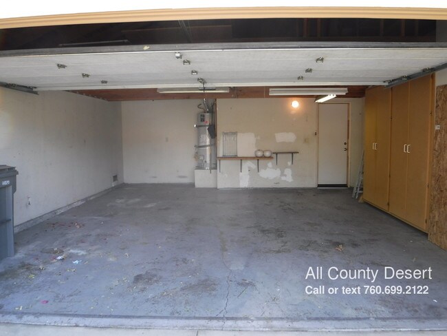 Foto del edificio - 268 Santa Barbara Cir