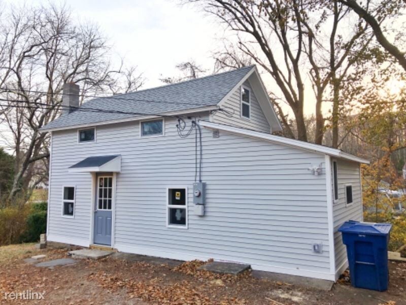 Primary Photo - 2 br, 1 bath Townhome - 490 Boston Post Rd