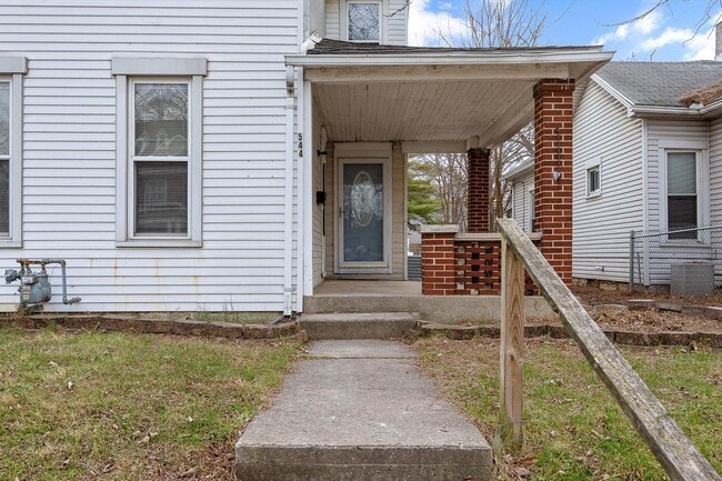 Foto del edificio - 544 Troy St