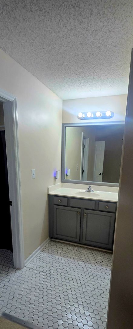 Foto del edificio - Keswick Place Townhome