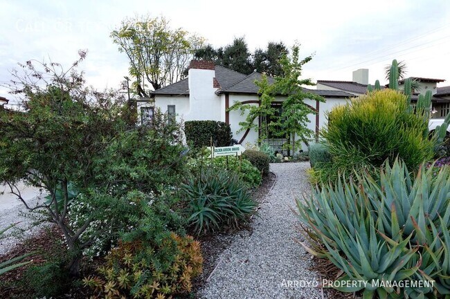 Foto del edificio - 3216 Brandon St