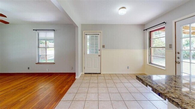 Foto del edificio - 2504 Givens Ave
