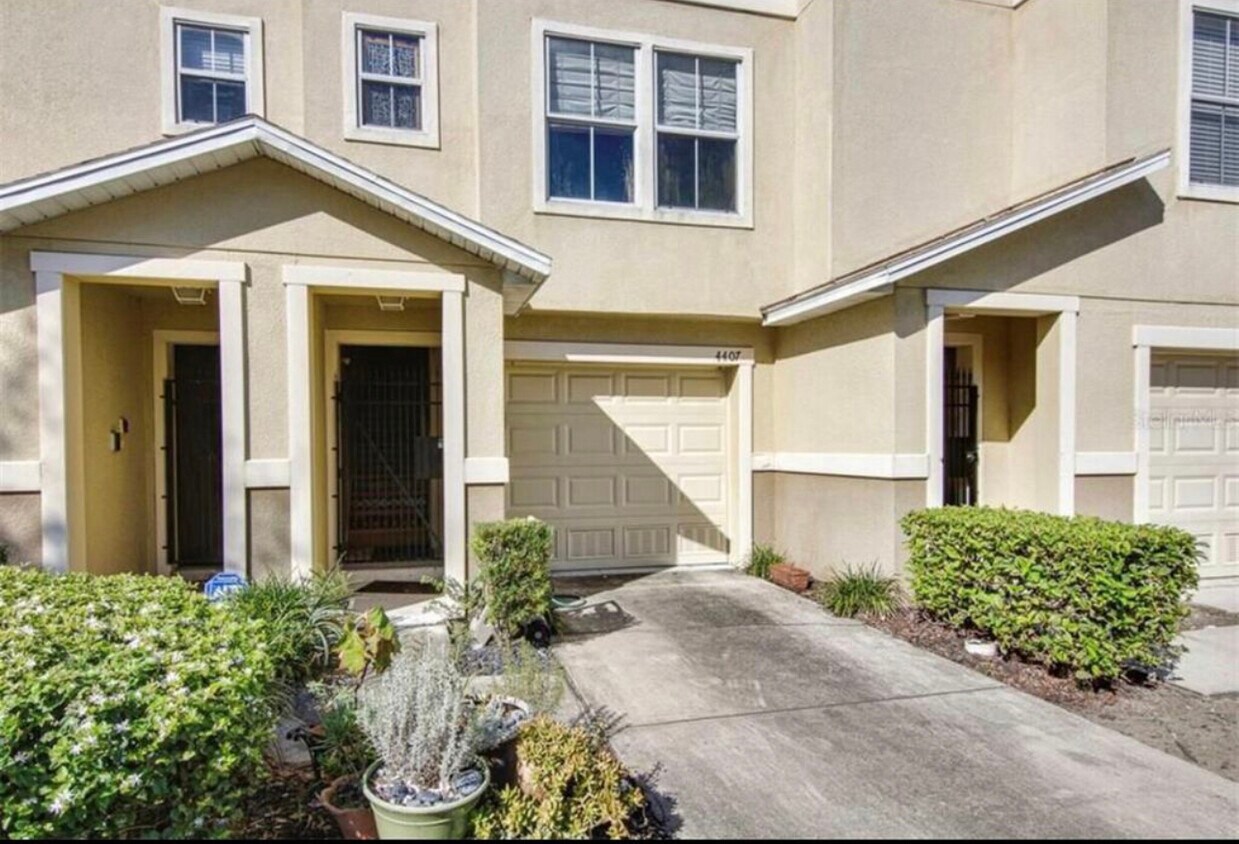 4407 Tuscan Loon Dr, Tampa, FL 33619 Townhome Rentals in Tampa FL
