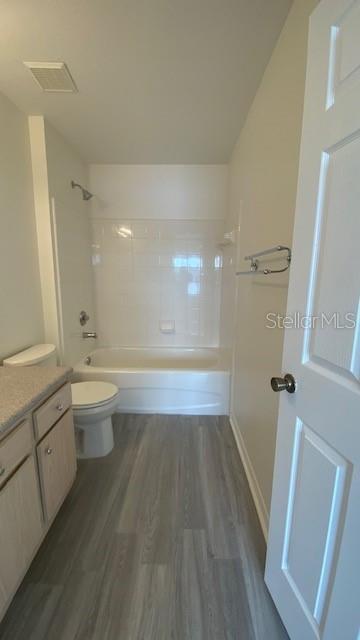 Foto del edificio - 8923 Manor Loop