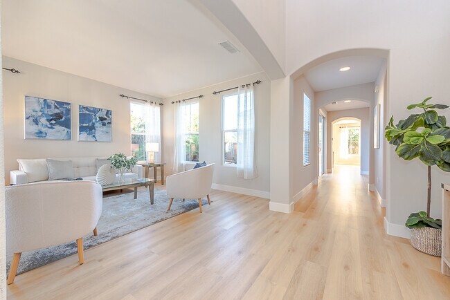 Building Photo - 2700 Spindrift Ct