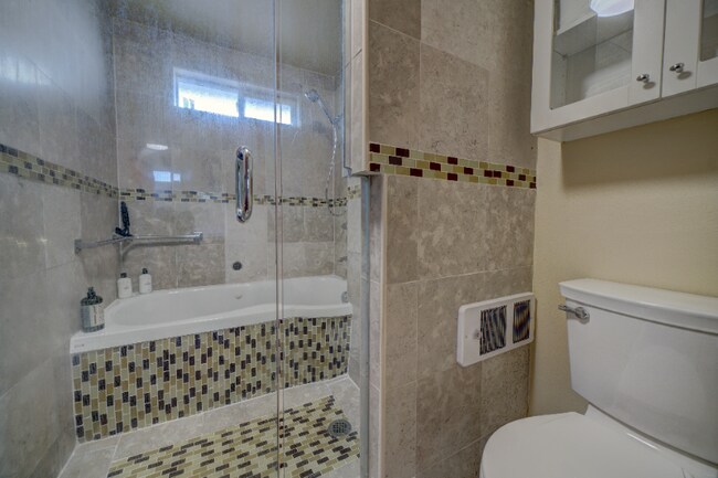 Building Photo - 7398 Birch Bay Dr
