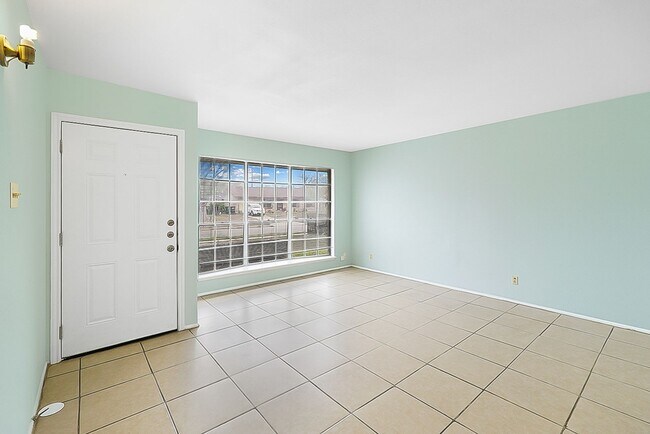 Foto del edificio - 3 Bedrooms and 1.5 Bathrooms located in Pa...