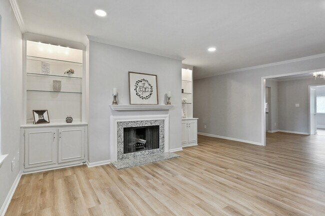 Photo - 60 Chaumont Square NW Apartment