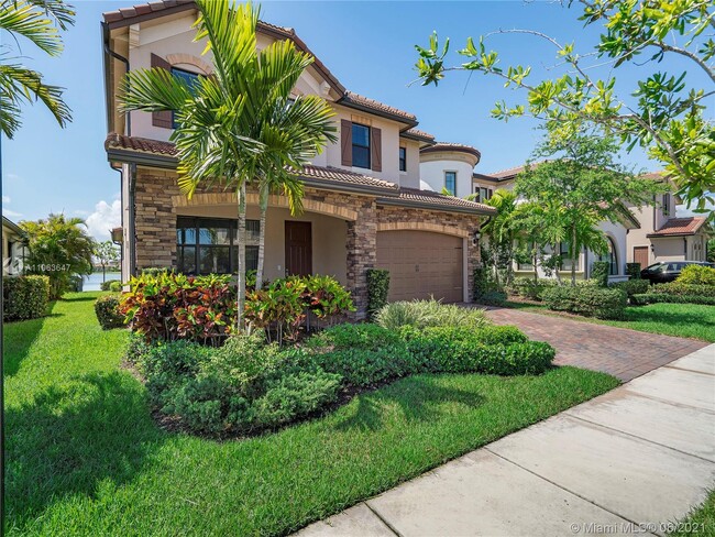 Building Photo - 11420 Watercrest Cir E