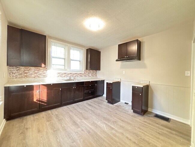 Building Photo - East Westwood Home: New Year, New Home: 50...