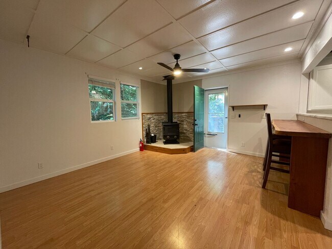 Foto del edificio - 5445 Cazadero Hwy