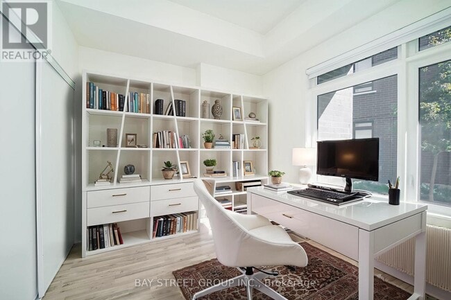 Building Photo - 370 Red Maple Rd