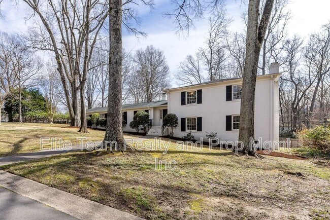 Building Photo - 1116 Circlewood Dr