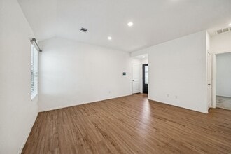 Building Photo - 24046 Priano Frst Dr