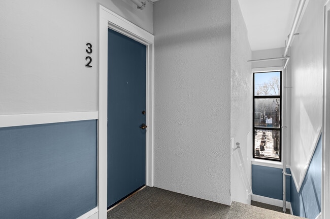 Building Photo - The Jameson Apartments