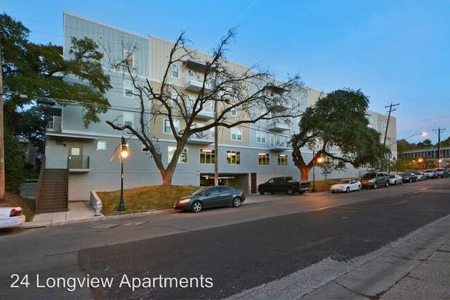 Building Photo - 2 br, 1 bath Room For Rent - 2401 Longview