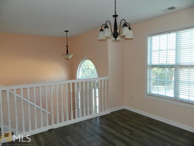 Building Photo - 295 Oakleigh Ln