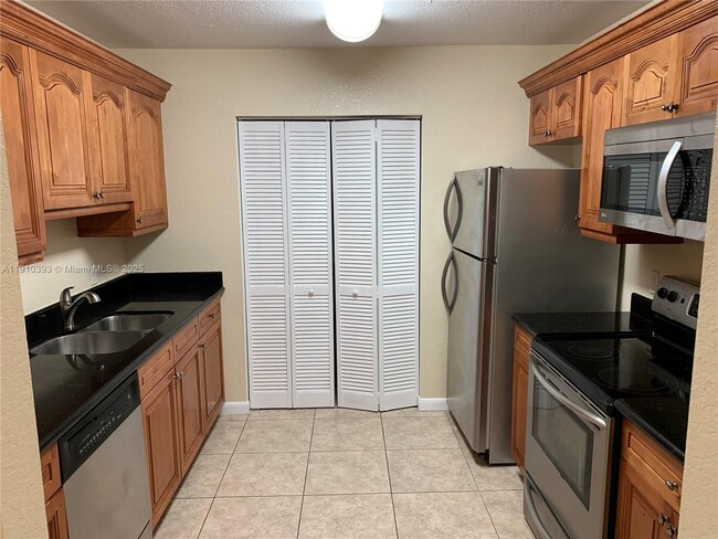 Foto del edificio - 7612 NW 38th Ct