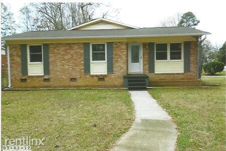 Primary Photo - 2300 Bywood Rd