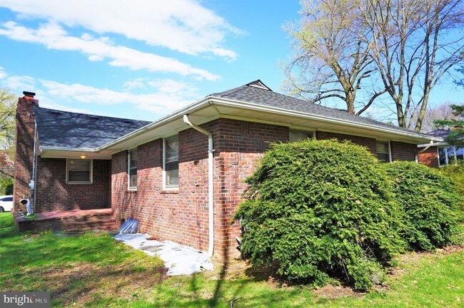 Building Photo - 38 Patton Dr