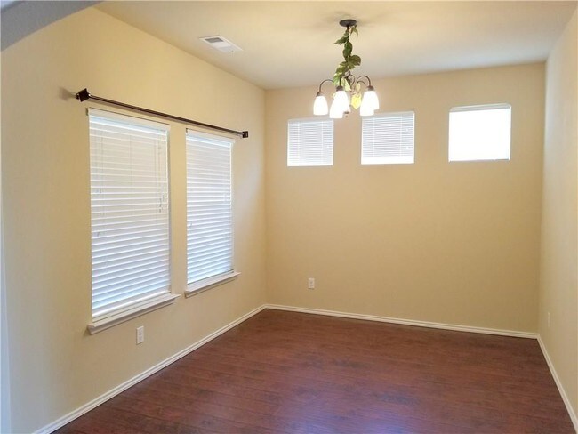 Building Photo - 10305 Bradshaw Dr