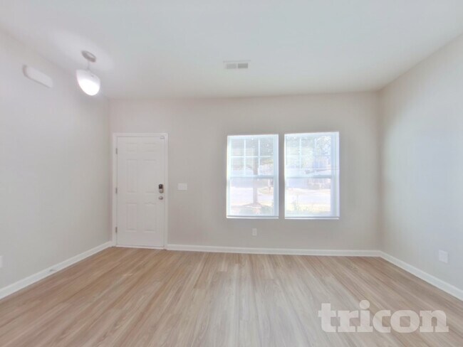 Building Photo - 1069 Joselynn Drive