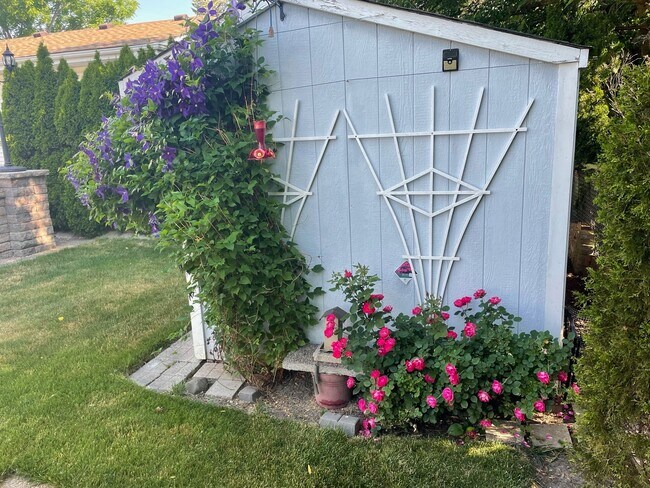 Foto del edificio - 20693 N Eugene Ave