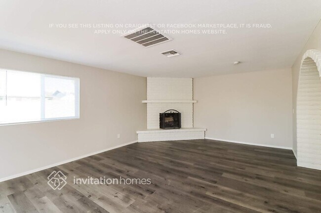 Foto del edificio - 1624 W Behrend Dr