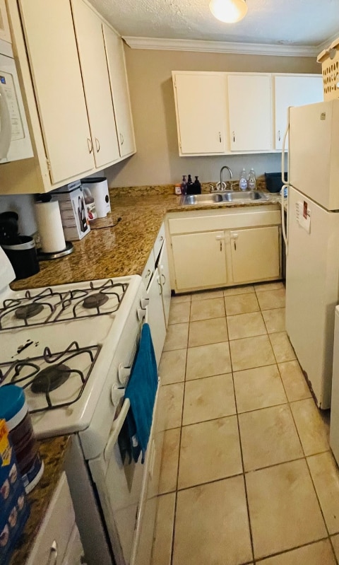 Photo - 3619 Garrott St Apartment