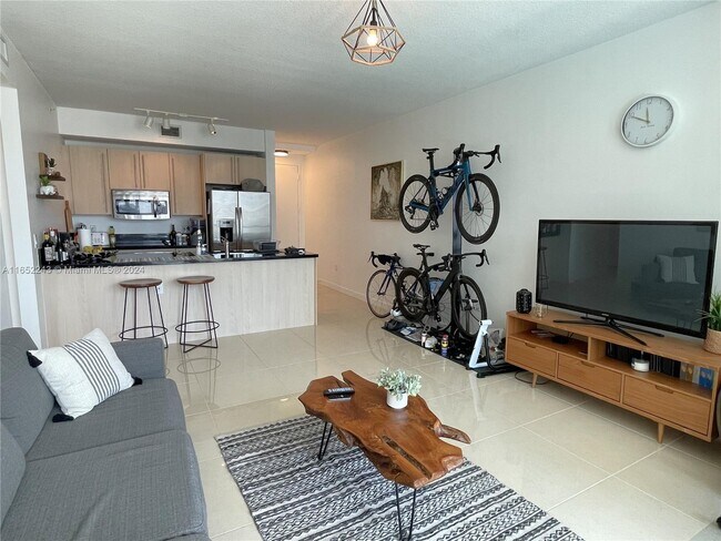 Foto del edificio - 79 SW 12th St