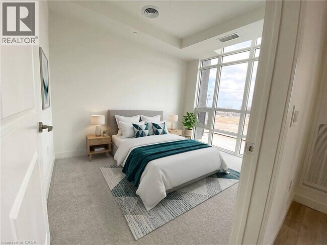 Building Photo - 461 Green Rd