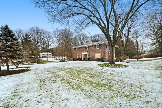 Foto del edificio - 11 Orchard Cir