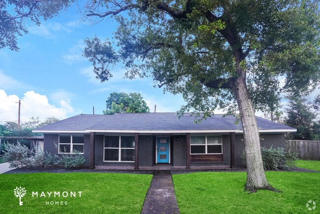 Building Photo - 5151 Kingfisher Dr