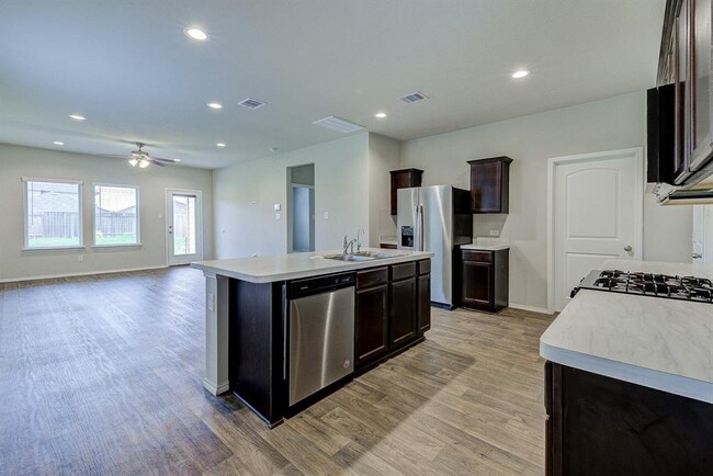 Foto del edificio - 23114 Spruce Summit Trail