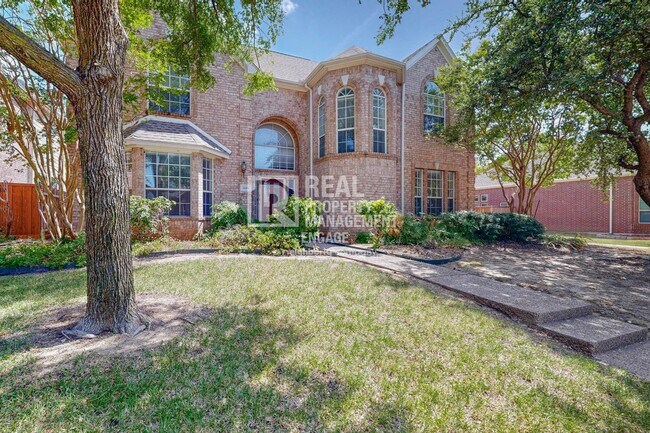 Building Photo - Elegant 5-Bedroom Home for Rent in Prime C...