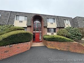 Primary Photo - 309 High Path Rd
