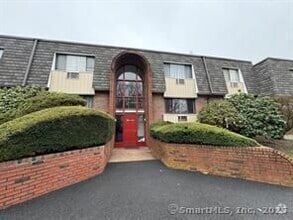 Building Photo - 309 High Path Rd