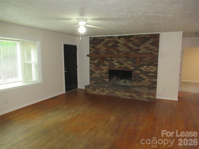 Foto del edificio - 745 Brady Branch Trail
