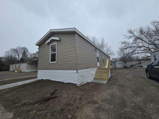 Building Photo - 128 115th Ln NE