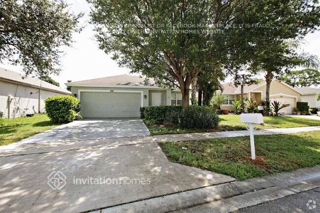 Building Photo - 1041 Park Hill Dr