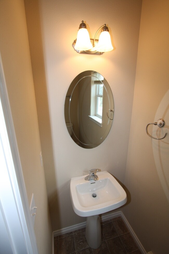 Foto del edificio - 2 Bedroom Condo near Downtown Anchorage!