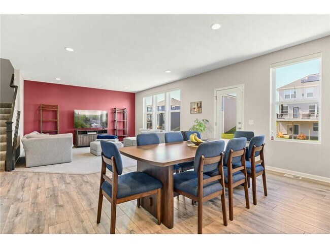 Foto del edificio - 5010 Sandpebble Ln