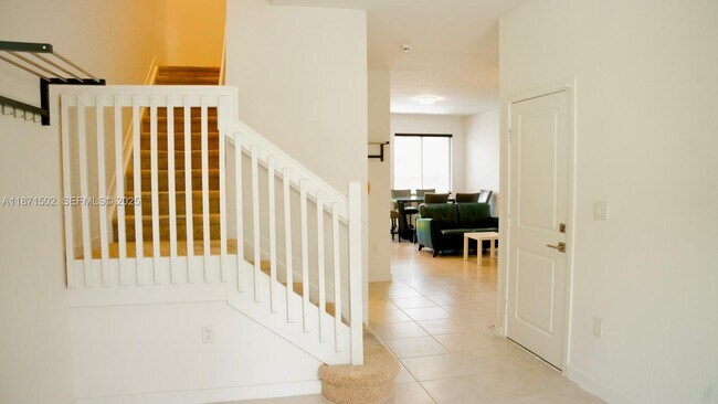 Foto del edificio - 1202 NW 208th Terrace