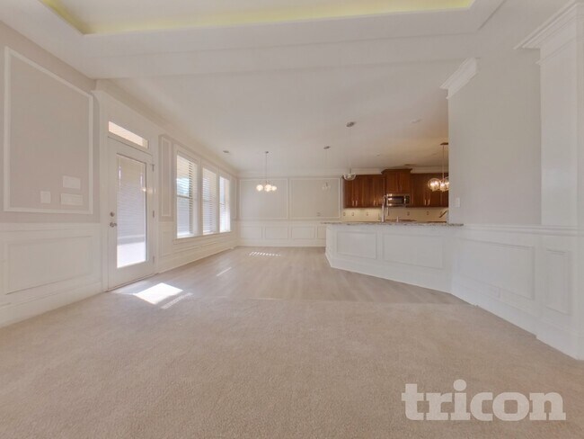 Building Photo - 4617 Town Manor Dr