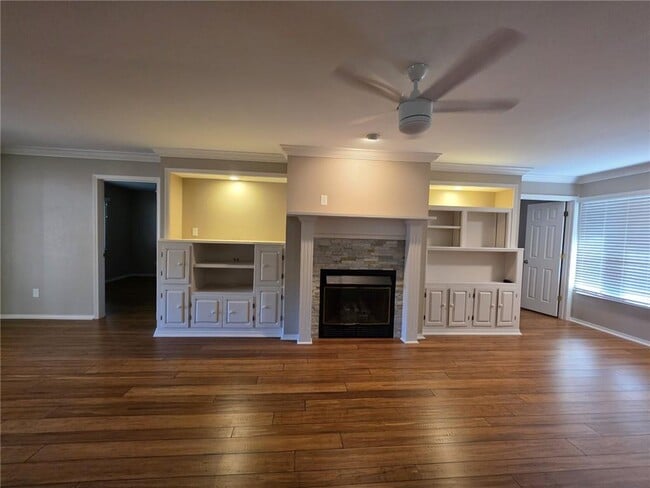 Building Photo - 29 Dunedin Dr