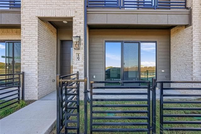 Building Photo - 1203 Doris May Dr