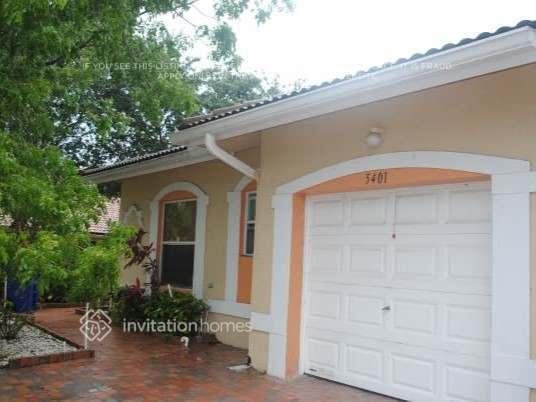 Foto principal - 5401 NW 90th Ave