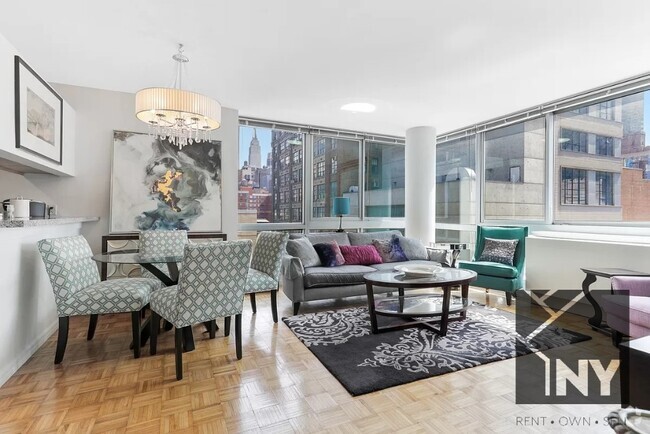 Building Photo - 451 W 37th St